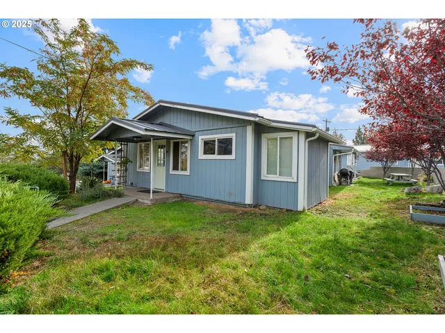 $3,000,000 | 1106 Emerson Drive, The Dalles, OR 97058