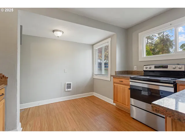 $3,000,000 | 1106 Emerson Drive, The Dalles, OR 97058