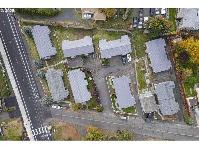 $3,000,000 | 1106 Emerson Drive, The Dalles, OR 97058