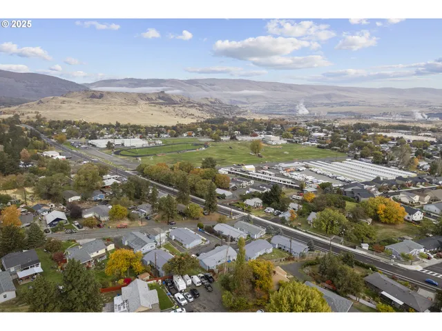 $3,000,000 | 1106 Emerson Drive, The Dalles, OR 97058
