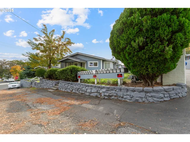 $3,000,000 | 1106 Emerson Drive, The Dalles, OR 97058