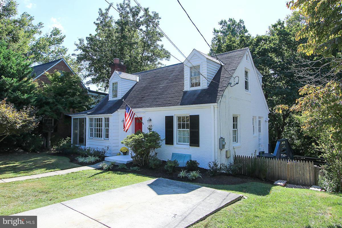 4610 Edgefield Road Bethesda, MD 20814 - Photo 2 of 27 Exterior (Front)