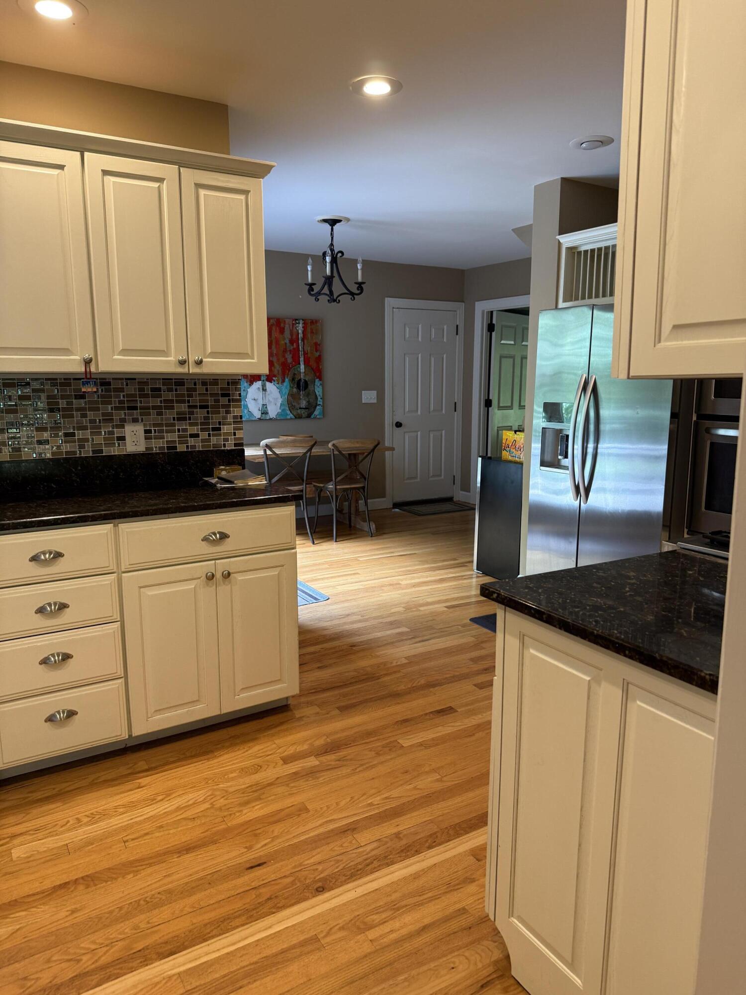 38 Cool Spring Road Signal Mountain, TN 37377 - Photo 4 of 8 Kitchen
