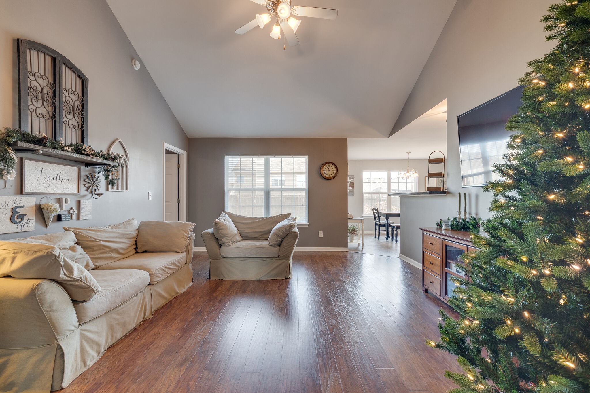 4002 Fox Run North Spring Hill, TN 37174 - Photo 6 of 21 Gallery Image 6