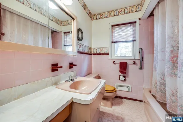 $499,000 | 40-18 Kramer Place, Fair Lawn, NJ 07410