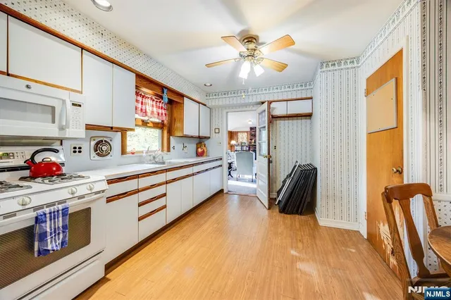 $499,000 | 40-18 Kramer Place, Fair Lawn, NJ 07410