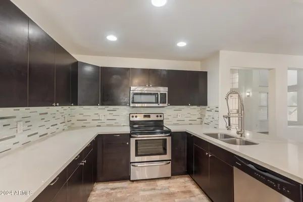 $2,250 | 2538 North 131st Lane, Goodyear, AZ 85395