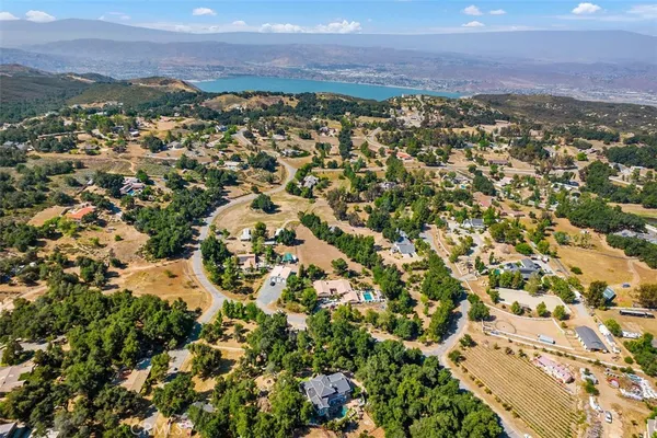 $6,000 | 35455 El Niguel Road, Lake Elsinore, CA 92530