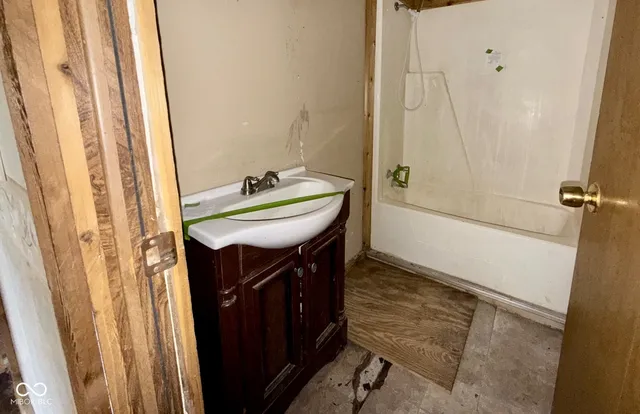 $89,900 | 206 Adams Street, Darlington, IN 47940