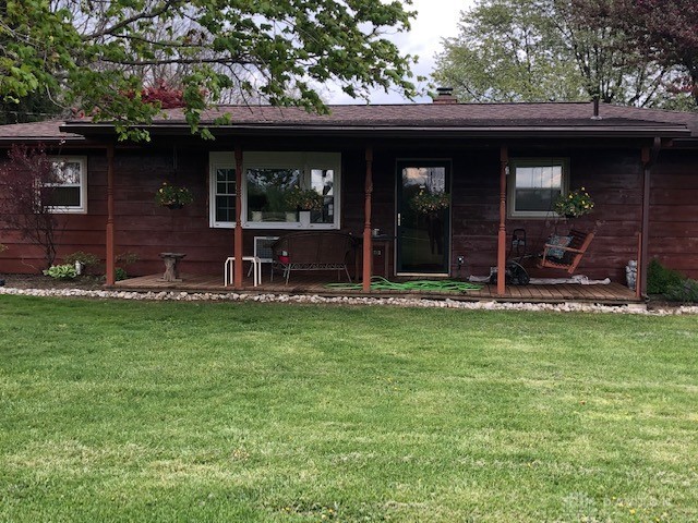 1986 Shaker Road Franklin, OH 45005 - Photo 1 of 26 Front of house with porch