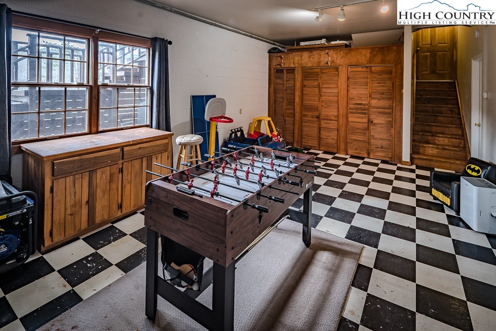 281 Old Hartley Road Banner Elk, NC 28604 - Photo 39 of 50 a view of a room with gym equipment