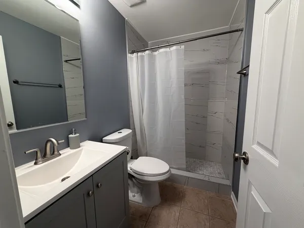 $340,000 | 385 McGrath Drive, Oswego, IL 60543