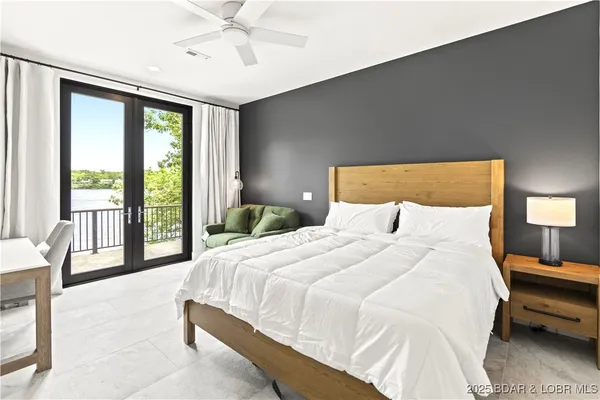 $1,899,000 | 179 Waterford Terrace, Sunrise Beach, MO 65079