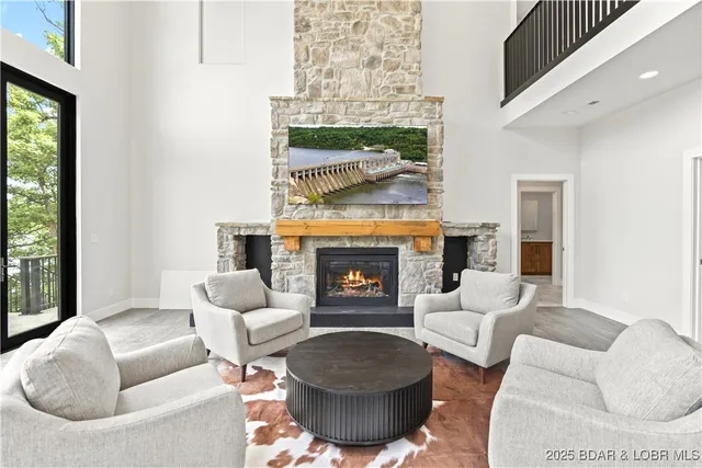 $1,999,000 | 179 Waterford Terrace, Sunrise Beach, MO 65079