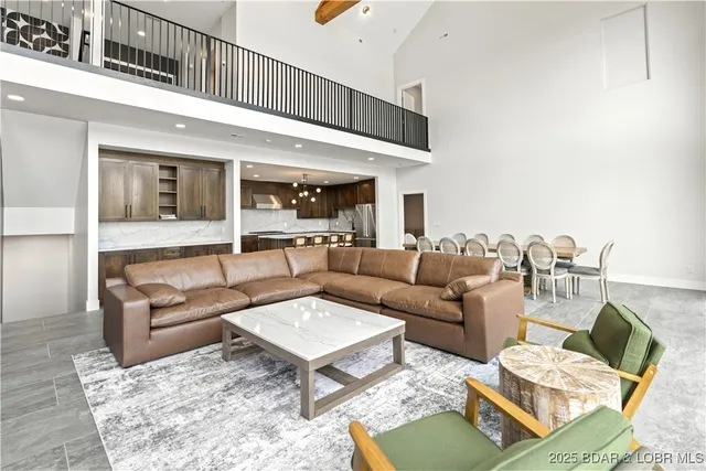 $1,999,000 | 179 Waterford Terrace, Sunrise Beach, MO 65079