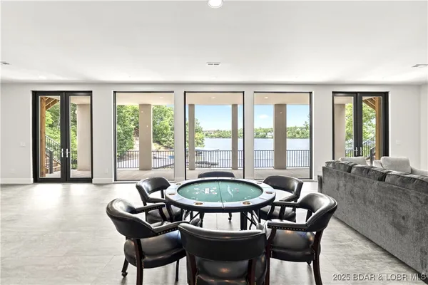 $1,899,000 | 179 Waterford Terrace, Sunrise Beach, MO 65079
