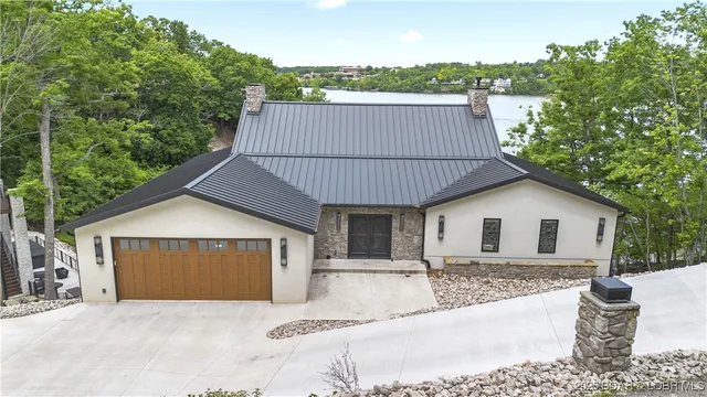 $1,999,000 | 179 Waterford Terrace, Sunrise Beach, MO 65079