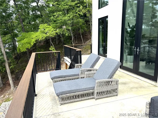 $1,899,000 | 179 Waterford Terrace, Sunrise Beach, MO 65079