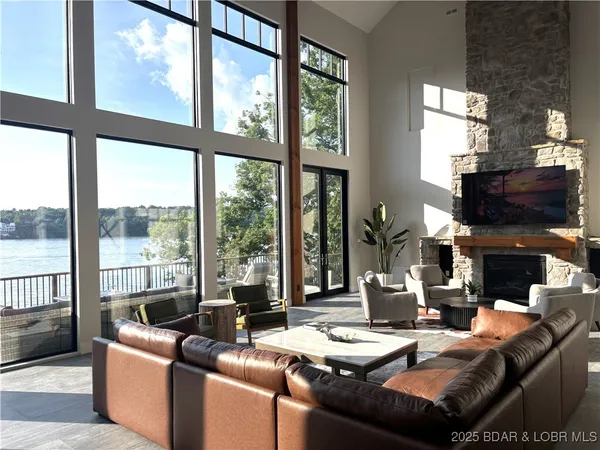 $1,899,000 | 179 Waterford Terrace, Sunrise Beach, MO 65079