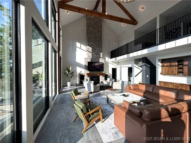 $1,999,000 | 179 Waterford Terrace, Sunrise Beach, MO 65079