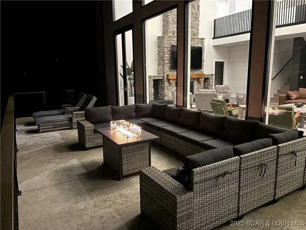 $1,899,000 | 179 Waterford Terrace, Sunrise Beach, MO 65079