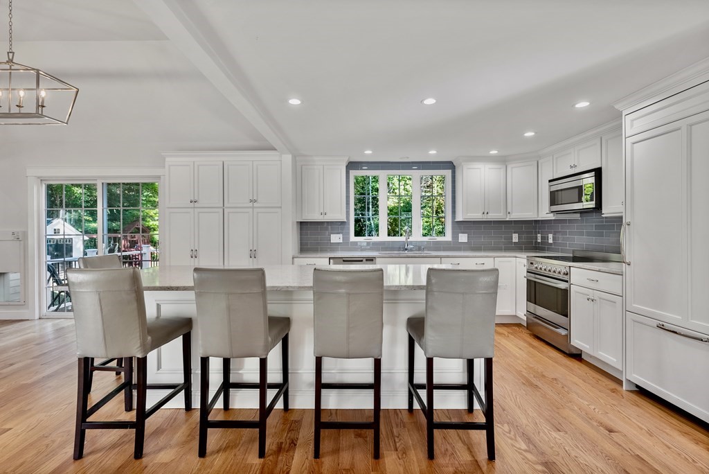 523 Main Street Hanover, MA 02339 - Photo 6 of 24 Gallery Image 6