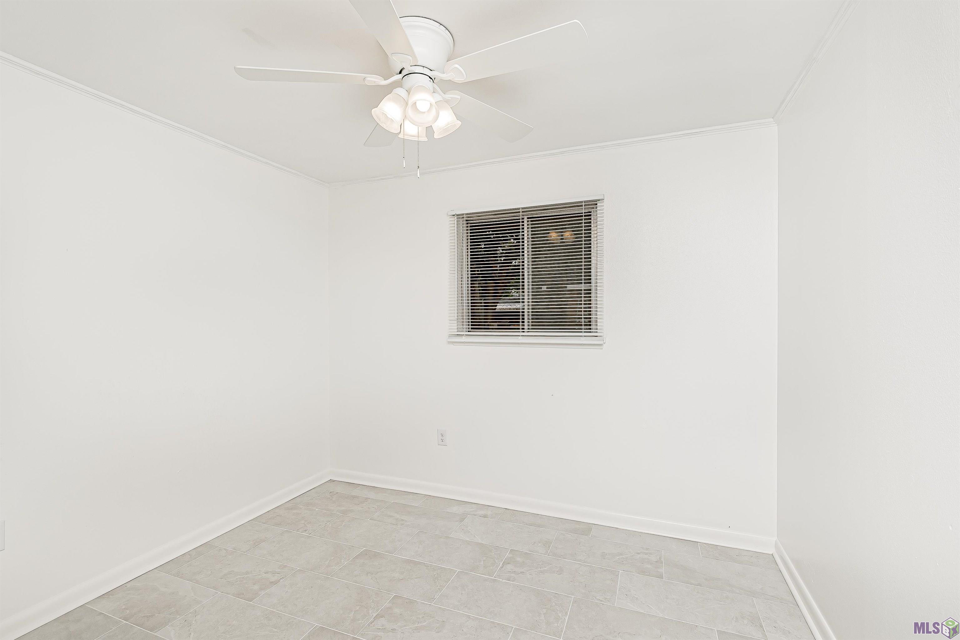 9267 Kingcrest Parkway Baton Rouge, LA 70810 - Photo 9 of 12