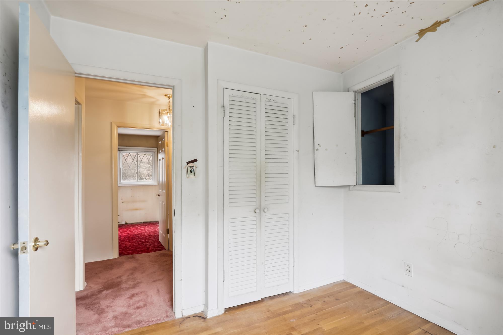 11818 Mentone Road Silver Spring, MD 20906 - Photo 14 of 25 Bedroom #3