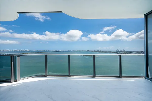 $9,000 | 700 Northeast 24th Street, Unit 2506, Miami, FL 33137