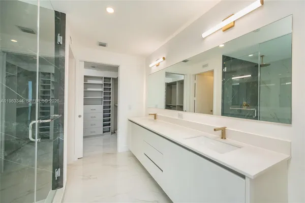 $9,000 | 700 Northeast 24th Street, Unit 2506, Miami, FL 33137