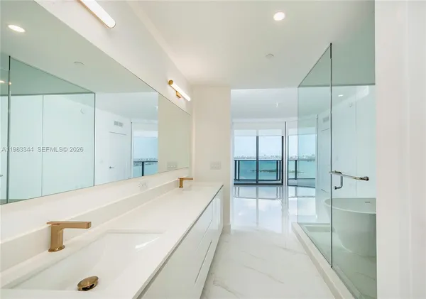 $9,000 | 700 Northeast 24th Street, Unit 2506, Miami, FL 33137