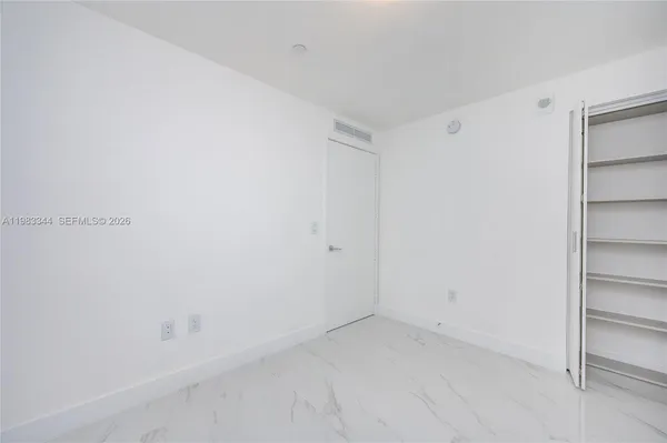 $9,000 | 700 Northeast 24th Street, Unit 2506, Miami, FL 33137