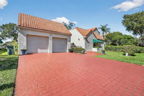 $745,000 | 6656 Las Flores Drive, Boca Raton, FL 33433