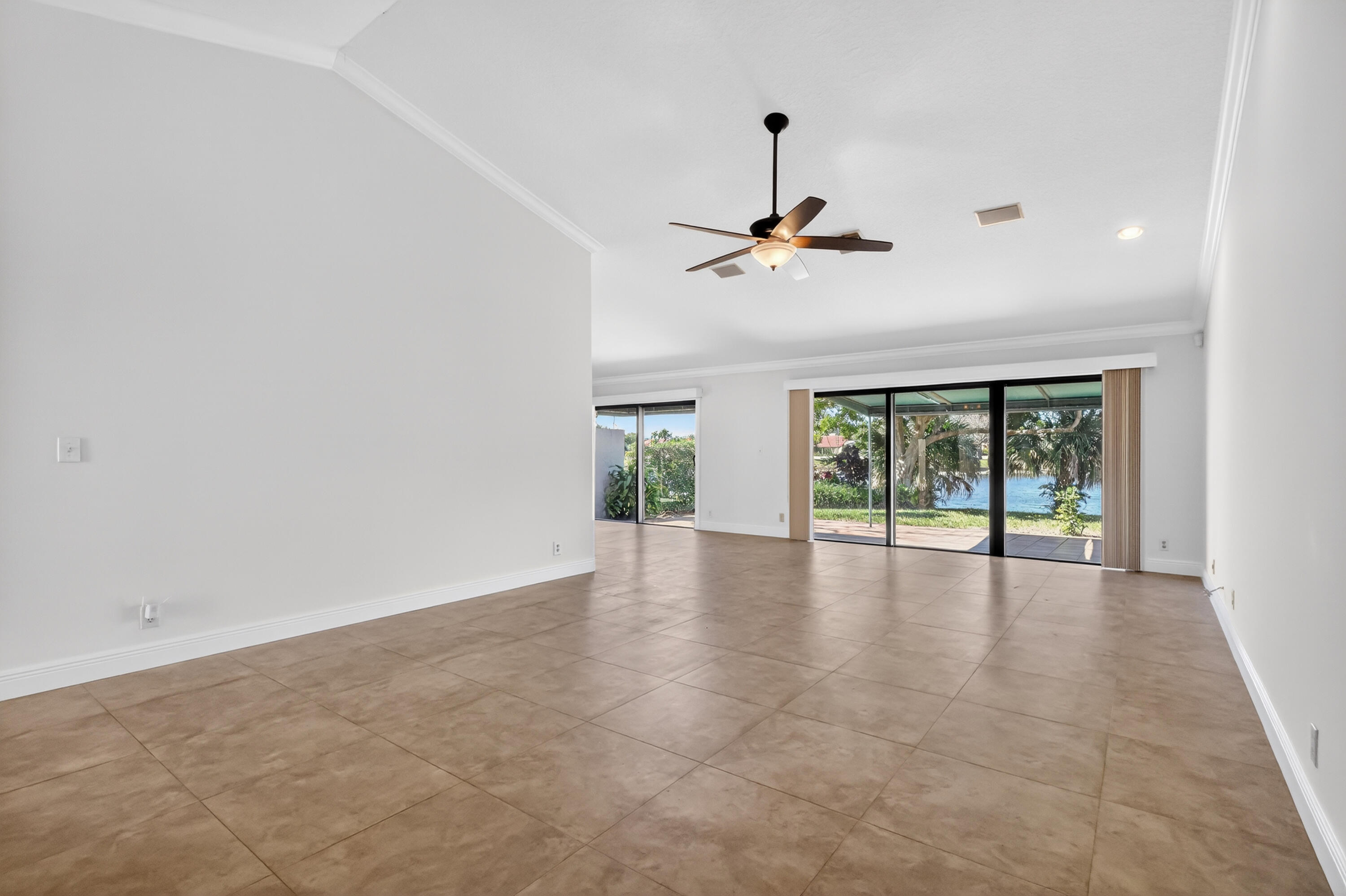 6656 Las Flores Drive Boca Raton, FL 33433 - Photo 16 of 63 F14A9660