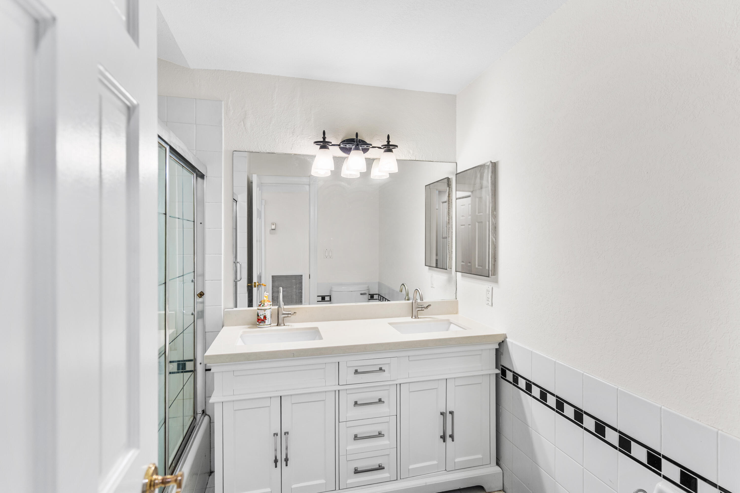 6656 Las Flores Drive Boca Raton, FL 33433 - Photo 47 of 63 KNE03438