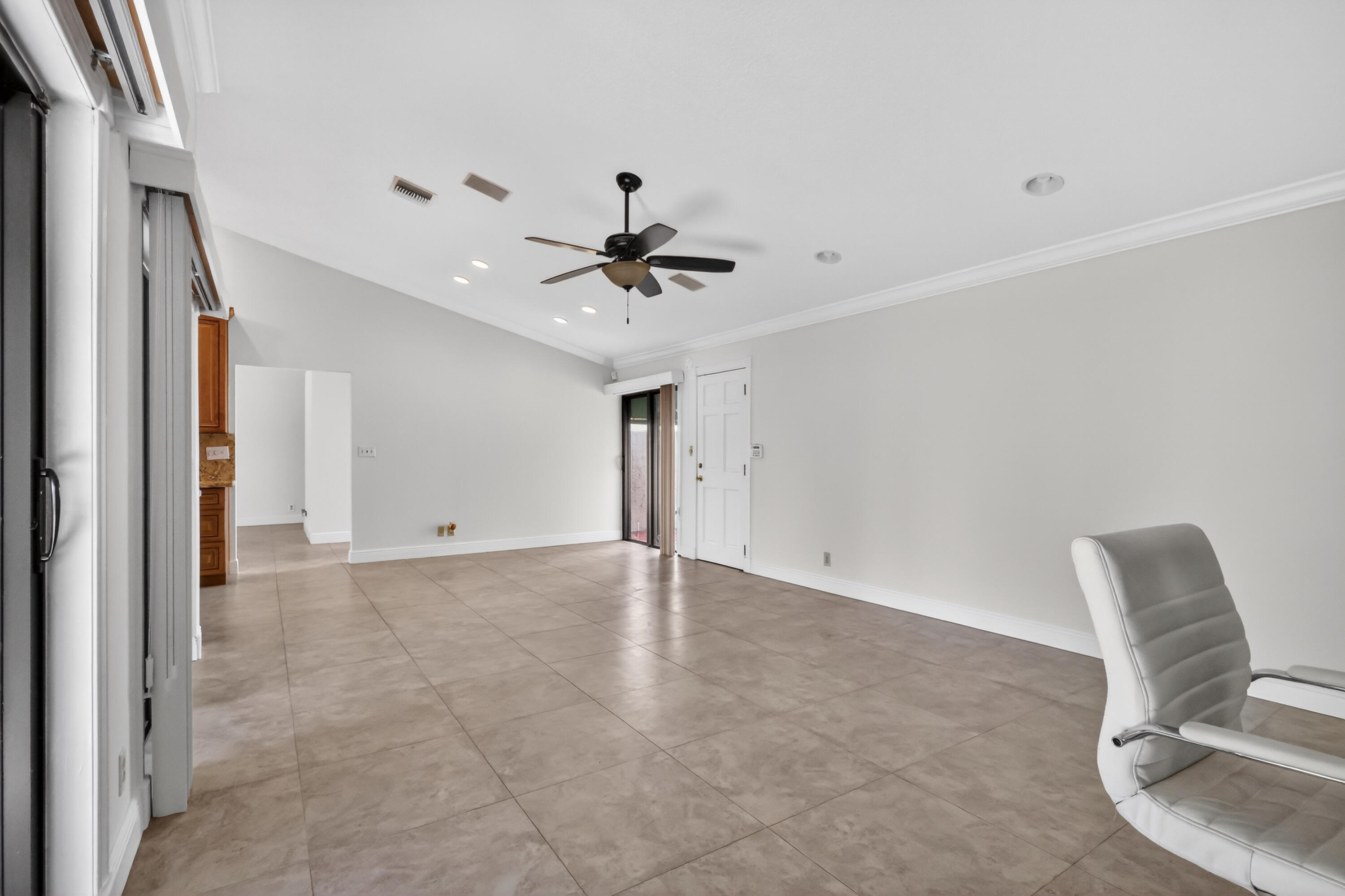 6656 Las Flores Drive Boca Raton, FL 33433 - Photo 8 of 63 F14A9730