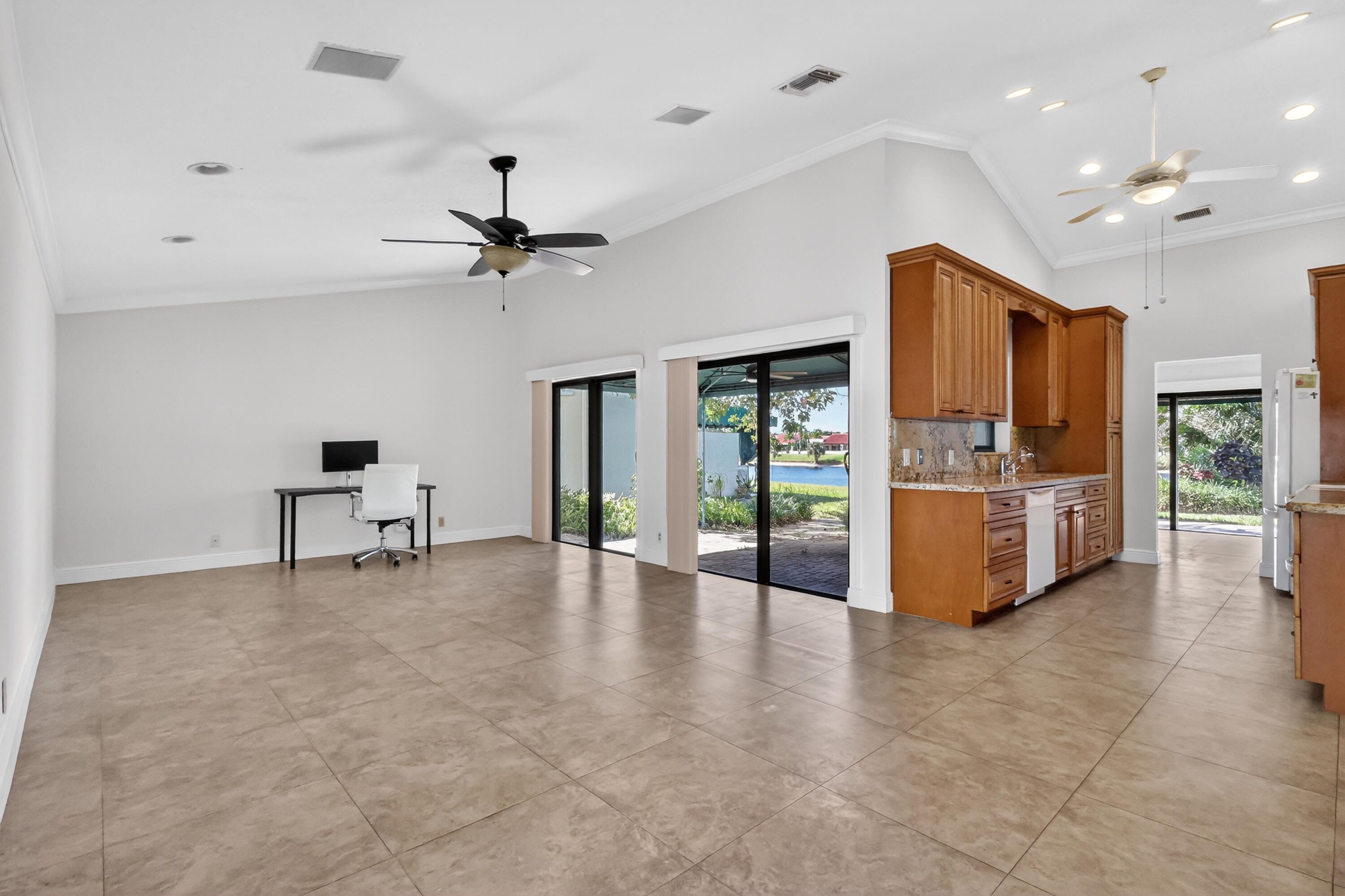6656 Las Flores Drive Boca Raton, FL 33433 - Photo 9 of 63 F14A9720