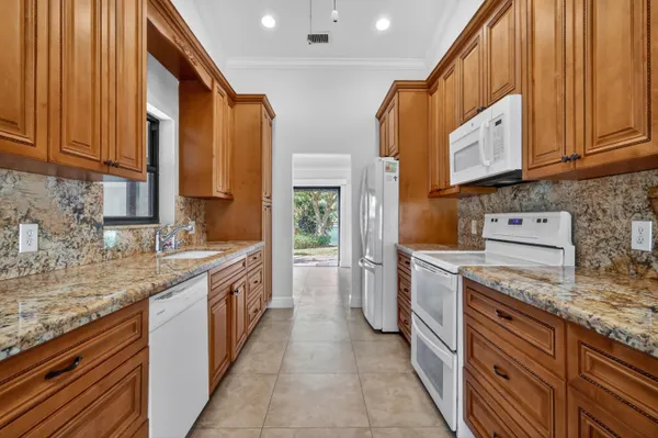 $745,000 | 6656 Las Flores Drive, Boca Raton, FL 33433
