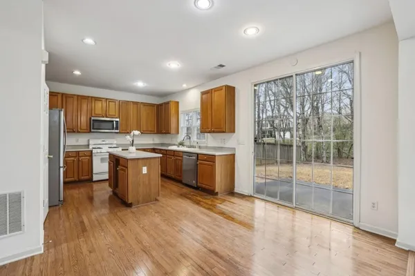 $2,650 | 4133 Divot Way, Duluth, GA 30097