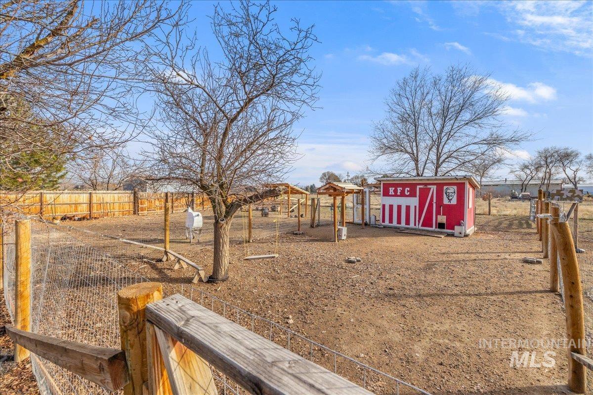3582 Northwest Dutton Way Mountain Home, ID 83647 - Photo 41 of 50