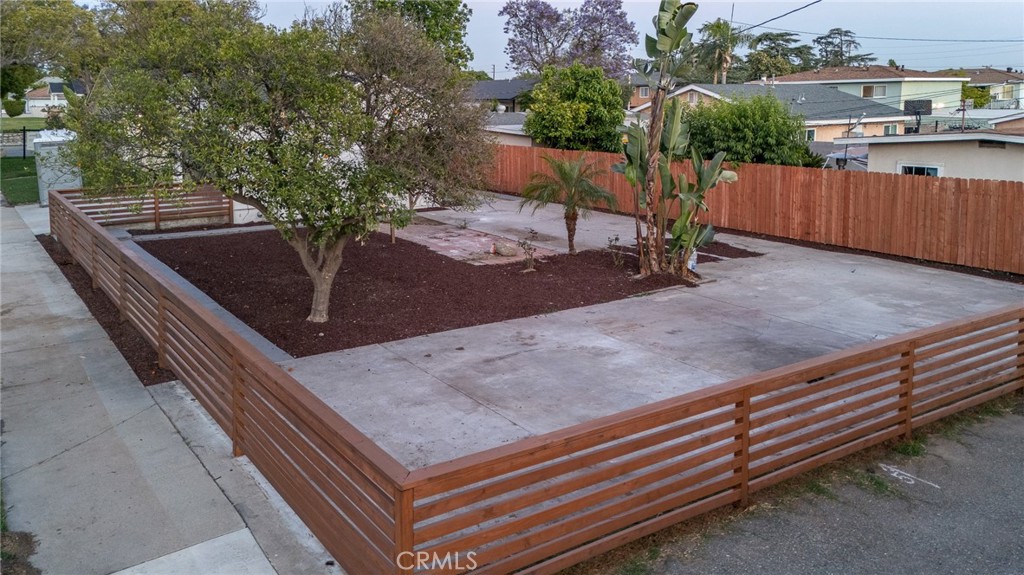 700 West 10th Street Azusa, CA 91702 - Photo 39 of 43 a view of a backyard with sitting area