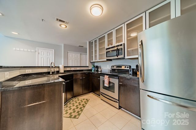 $334,900 | 513 North Graham Street, Unit 3H, Charlotte, NC 28202