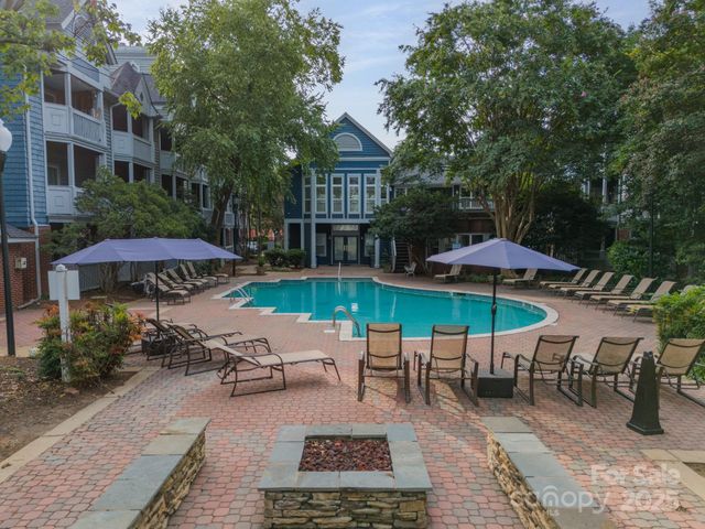 $334,900 | 513 North Graham Street, Unit 3H, Charlotte, NC 28202