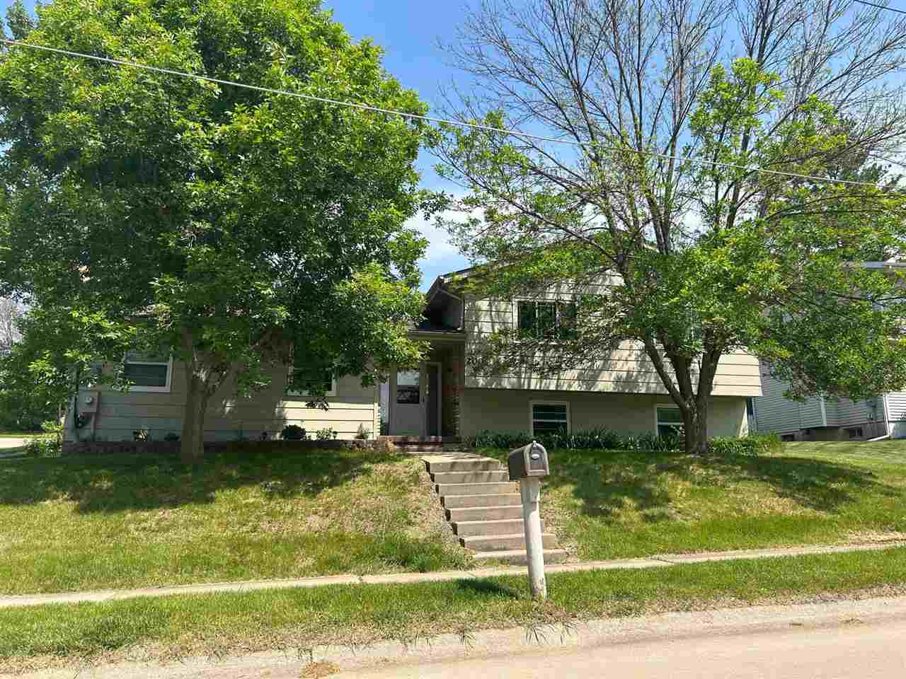 200 Washington Park Road Iowa City, IA 52245 - Photo 1 of 2 Gallery Image 1