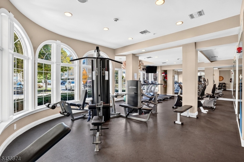 8202 Harcourt Road Clifton, NJ 07013 - Photo 19 of 21 Gallery Image 19