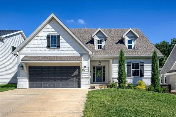 $6,000 | 4620 West 70th Street, Prairie Village, KS 66208