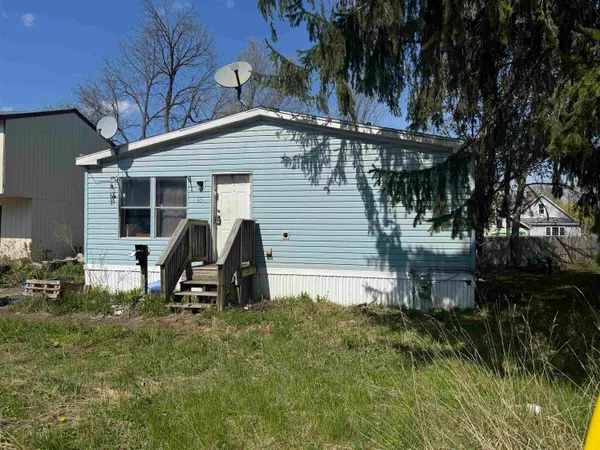 $160,000 | 35 Grove Street, Essex Junction, VT 05452