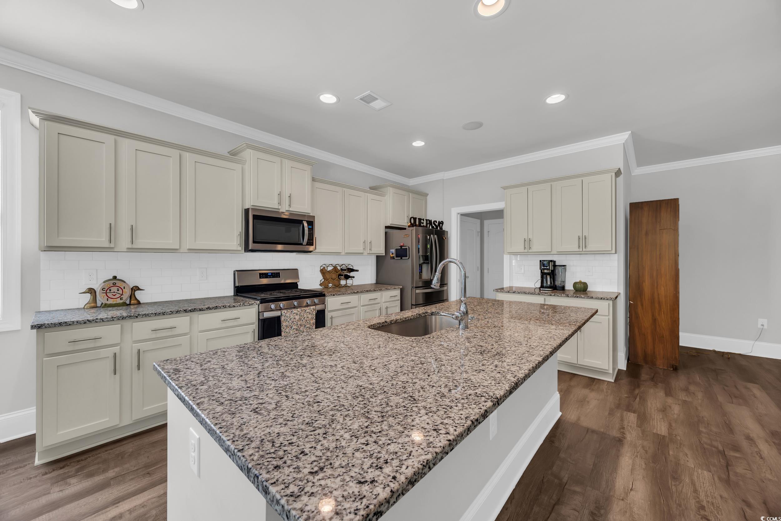 340 Scottsdale Court Murrells Inlet, SC 29576 - Photo 14 of 40