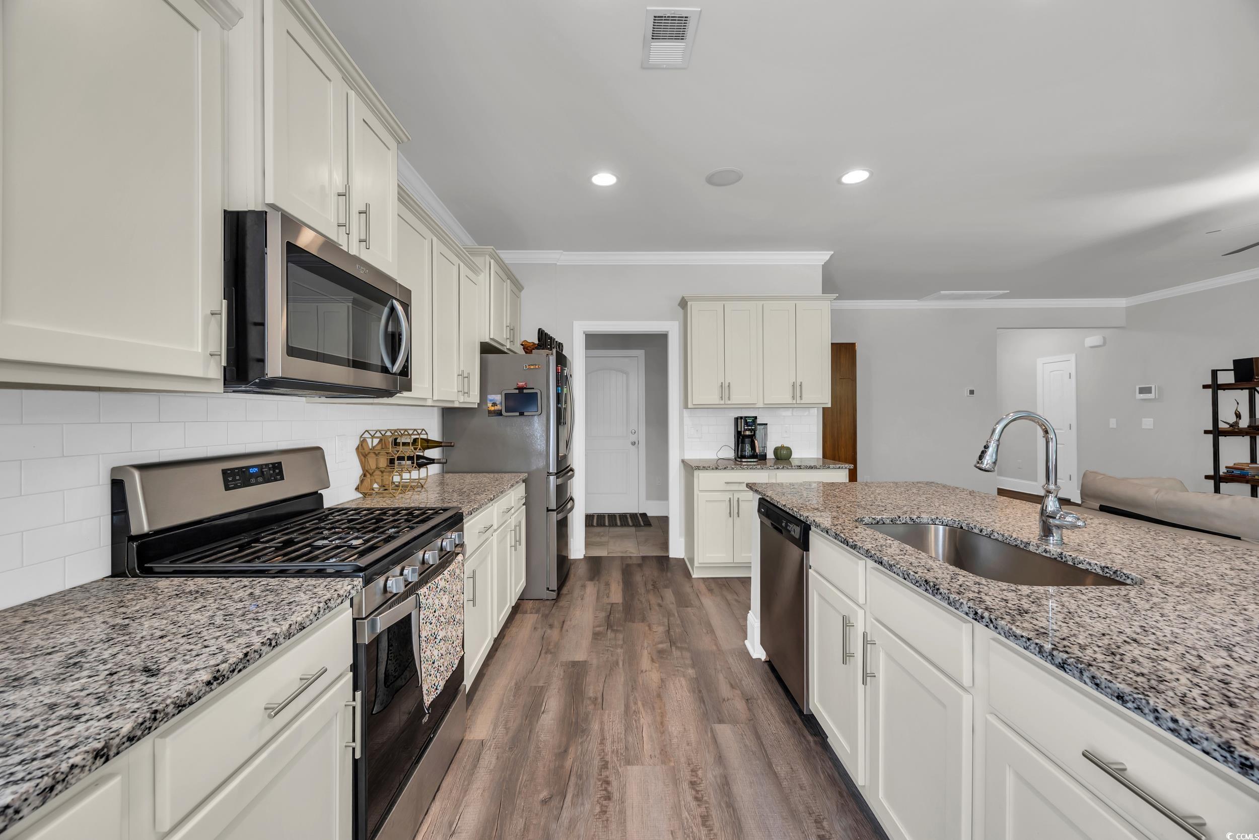 340 Scottsdale Court Murrells Inlet, SC 29576 - Photo 18 of 40