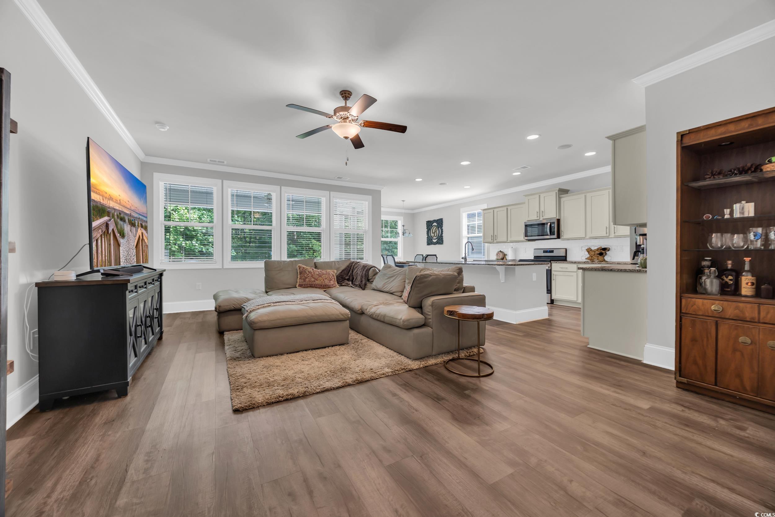 340 Scottsdale Court Murrells Inlet, SC 29576 - Photo 10 of 40